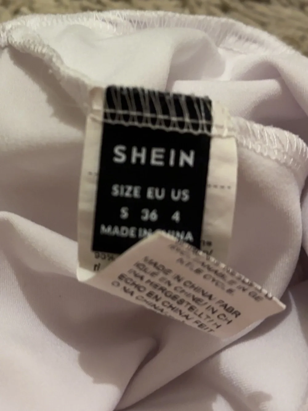 White tennis skirt with built-in shorts, Size: S
SHEIN - Picture 2 of 2